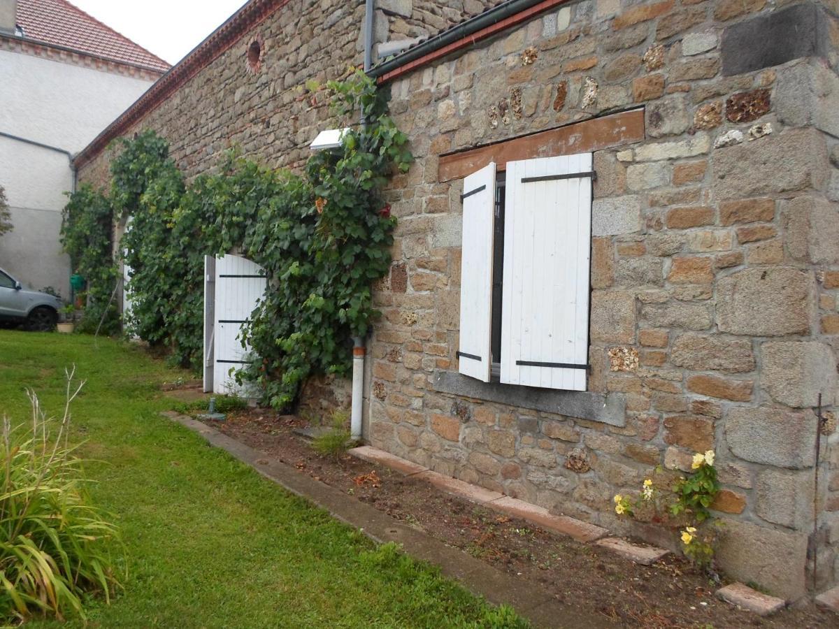 Relais Des Chaux Bed & Breakfast Saint-Jean-des-Ollieres Bagian luar foto