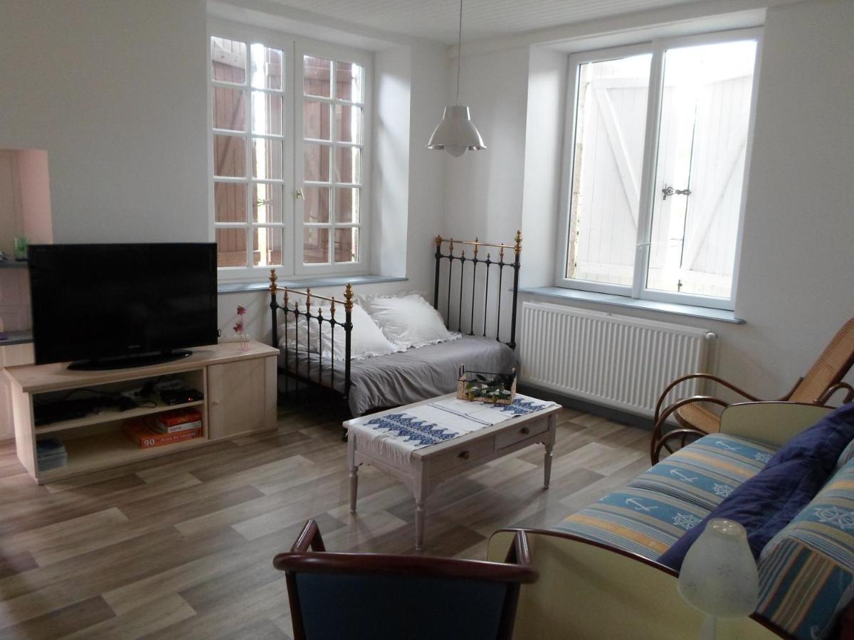 Relais Des Chaux Bed & Breakfast Saint-Jean-des-Ollieres Bagian luar foto