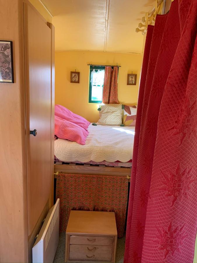 Relais Des Chaux Bed & Breakfast Saint-Jean-des-Ollieres Bagian luar foto