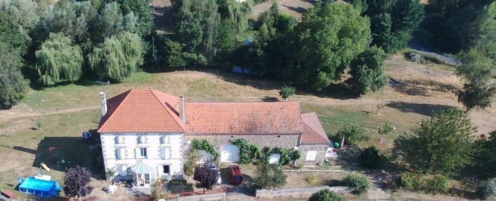 Relais Des Chaux Bed & Breakfast Saint-Jean-des-Ollieres Bagian luar foto