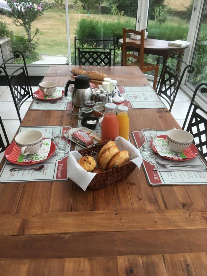 Relais Des Chaux Bed & Breakfast Saint-Jean-des-Ollieres Bagian luar foto