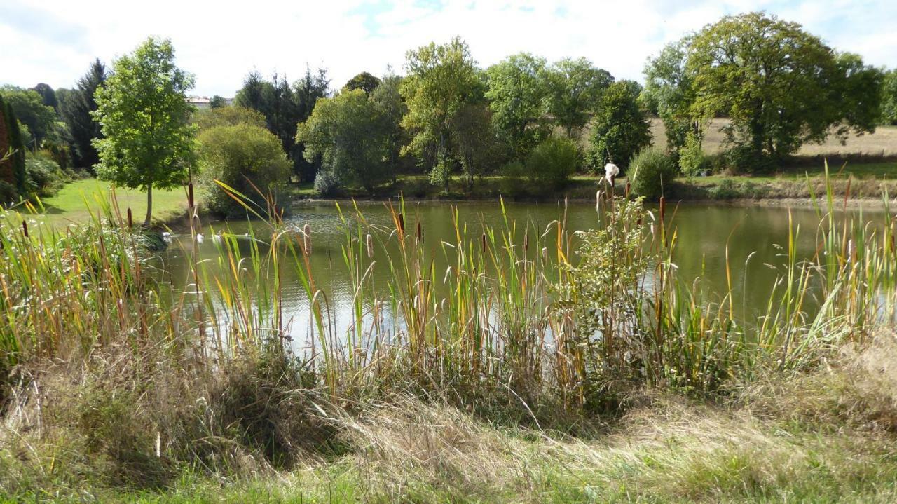 Relais Des Chaux Bed & Breakfast Saint-Jean-des-Ollieres Bagian luar foto