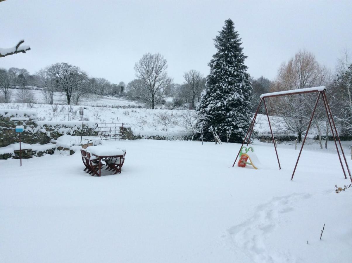 Relais Des Chaux Bed & Breakfast Saint-Jean-des-Ollieres Bagian luar foto